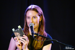 Matilda las von zertretenen Knospen, Schatten, Sonnenunterg&auml;ngen und Sch&auml;fchen