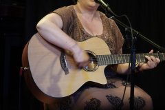 Gedichte und Songs vor.